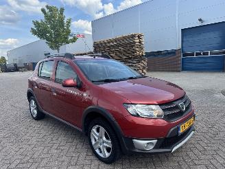 Vaurioauto  passenger cars Dacia Sandero 0.9 TCe Stepway 2016/7