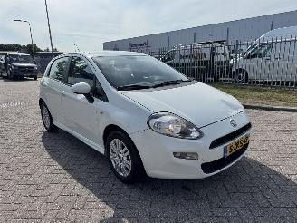 skadebil auto Fiat Punto Evo 1.3 M-Jet  AIRCO 2015/3