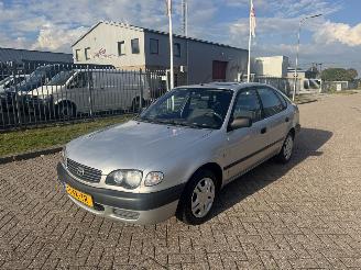 krockskadad bil auto Toyota Corolla 1.6 VVT-i 2000/4