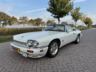 Damaged car Jaguar Xjs 6.0 V12 Convertible 1995/2