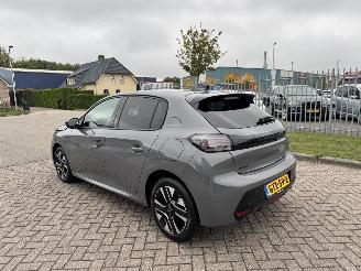 Peugeot 208 1.2 PureTech 74Kw Clima - Navi picture 3
