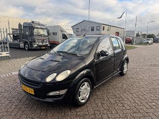 krockskadad bil auto Smart Forfour 1.1 Pulse 55Kw AIRCO 2005/4