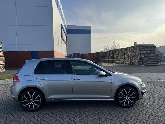 Avarii autoturisme Volkswagen Golf 1.2 TSI Highline 81Kw Clia - Navi 2015/11