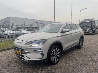 krockskadad bil auto BYD Seal U  2025/5