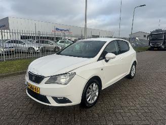 damaged passenger cars Seat Ibiza 1.2 TSI 63Kw Clima - Navi 2014/3