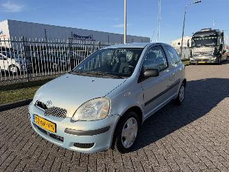 krockskadad bil auto Toyota Yaris 1.0 VVT-i 2004/2