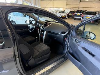 Peugeot 207 1.6 CLIMA - NAVI picture 15