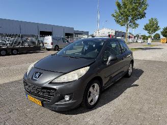 Peugeot 207 1.6 CLIMA - NAVI picture 4