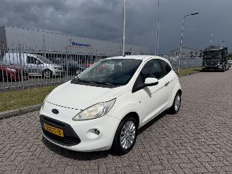 Vaurioauto  passenger cars Ford Ka 1.2 Titanium 51kw AIRCO 2010/11