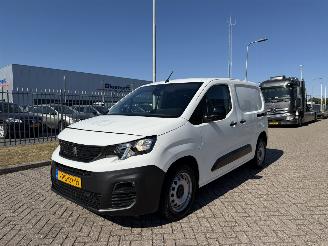 škoda dodávky Peugeot Partner 1.5 HDI 96 Kw AUT. 2x schuifdeur 2022/4