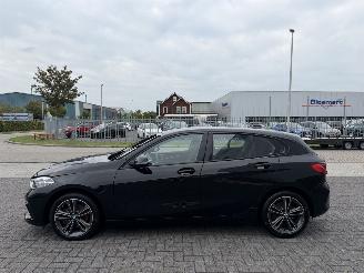 krockskadad bil auto BMW 1-serie 116 D Aut. Executive Edition 2020/3