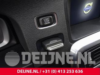 Volvo V-60 V60 I (FW/GW), Combi, 2010 / 2018 2.0 D2 16V picture 21