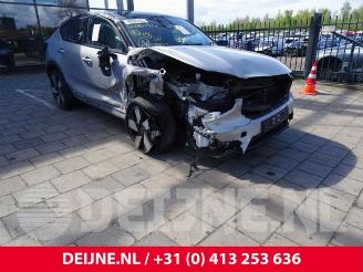 Vrakbiler auto Volvo C-40 C40 Recharge (XK), SUV, 2021 Recharge Twin 78 kWh 2022