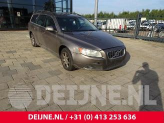 Coche siniestrado Volvo V-70 V70 (BW), Combi, 2007 / 2016 1.6 DRIVe 16V 2010