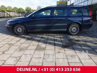 Volvo V-70 V70 (SW), Combi, 1999 / 2008 2.4 20V 140 picture 4