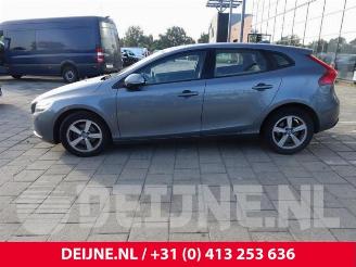 Volvo V-40 V40 (MV), Hatchback 5-drs, 2012 / 2019 2.0 D2 16V picture 4