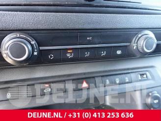 Peugeot Expert Expert (V1/VA/VB/VE/VF/VT/VY), Van, 2016 2.0 Blue HDi 120 16V picture 32