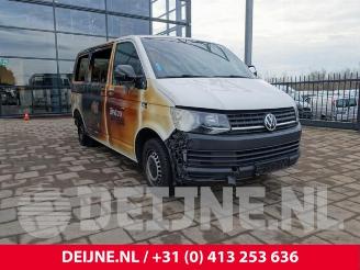 Vrakbiler auto Volkswagen Transporter Transporter/Caravelle T6, Bus, 2015 / 2024 2.0 TSI 2017/8