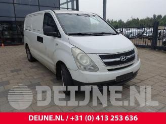 Coche siniestrado Hyundai H-300 H-300, Van, 2008 2.5 CRDi 2011/9