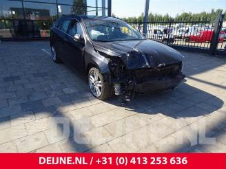 Salvage car Volvo V-60 V60 I (FW/GW), Combi, 2010 / 2018 2.0 D3 20V 2013/1