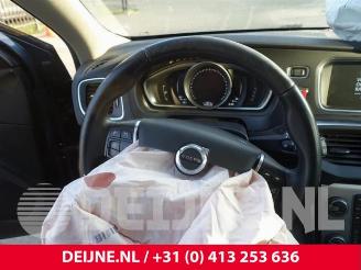 Volvo V-40 V40 (MV), Hatchback 5-drs, 2012 / 2019 1.5 T2 16V Geartronic picture 21