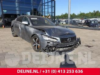 Coche siniestrado Volvo S-90 S90 II, Sedan, 2016 2.0 D5 16V AWD 2018/7