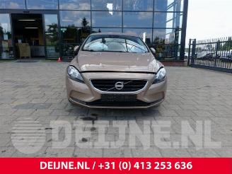 Volvo V-40 V40 (MV), Hatchback 5-drs, 2012 / 2019 1.6 D2 picture 2