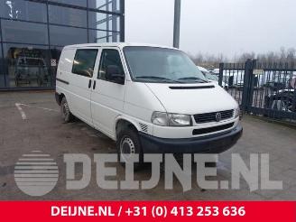 Vrakbiler auto Volkswagen Transporter Transporter/Caravelle T4, Bus, 1990 / 2003 1.9 TDI 2001/9