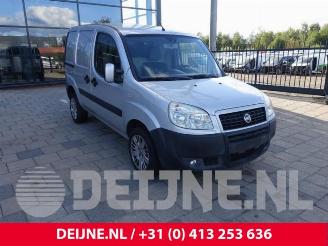 Vrakbiler auto Fiat Doblo Doblo Cargo (223), Van, 2001 / 2010 1.3 D 16V Multijet DPF 2009/5