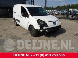 Vrakbiler auto Peugeot Partner Partner (GC/GF/GG/GJ/GK), Van, 2008 / 2018 1.6 HDI 110 16V 2011/10