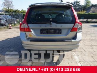 Volvo V-70 V70 (BW), Combi, 2007 / 2016 2.0 16V picture 6