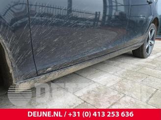 Volvo V-40 V40 (MV), Hatchback 5-drs, 2012 / 2019 2.0 D2 16V picture 11