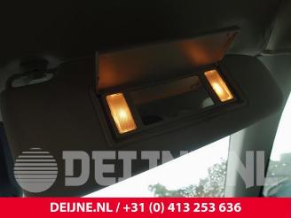 Volvo V-40 V40 (MV), Hatchback 5-drs, 2012 / 2019 2.0 T2 16V picture 24