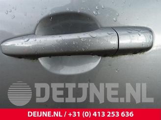 Volvo V-40 V40 (MV), Hatchback 5-drs, 2012 / 2019 2.0 T2 16V picture 15