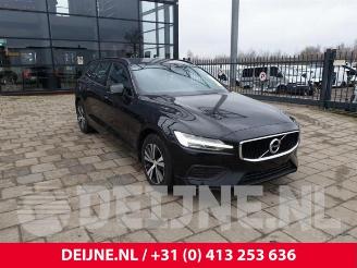 disassembly passenger cars Volvo V-60 V60 II (ZW), Combi, 2018 2.0 D3 16V 2019/3