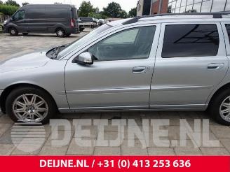 Volvo V-70 V70 (SW), Combi, 1999 / 2008 2.4 D5 20V picture 15