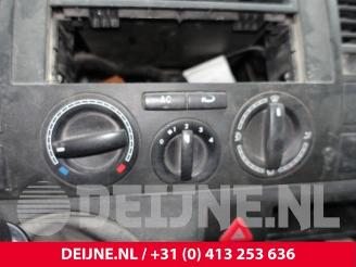 Volkswagen Transporter Transporter T5, Van, 2003 / 2015 1.9 TDi picture 33