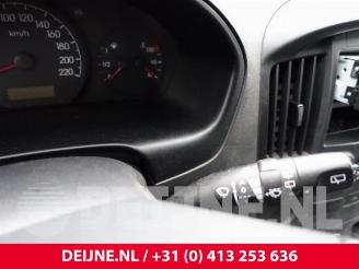 Hyundai H-300  picture 20