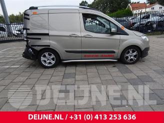 Ford Courier  picture 8