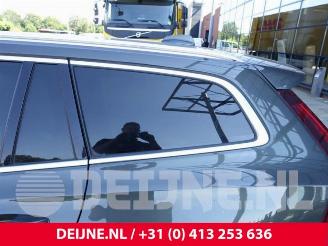 Volvo V-60 V60 II (ZW), Combi, 2018 2.0 T6 16V Twin Engine picture 32