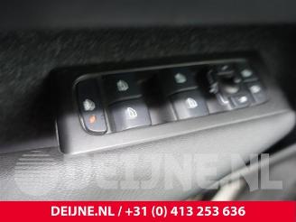 Volvo XC40 XC40 (XZ), SUV, 2017 1.5 T4 Plug-in Hybrid 12V picture 17