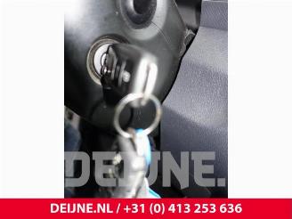 Volkswagen Caddy Caddy III (2KA,2KH,2CA,2CH), Van, 2004 / 2015 1.6 TDI 16V picture 24