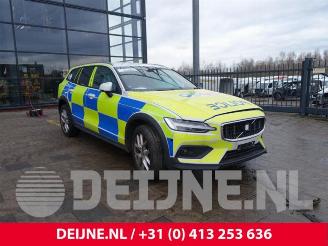  Volvo V-60 V60 Cross Country II (ZZ), Combi, 2018 2.0 B4 16V Mild Hybrid AWD 2023/1