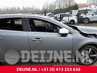 Volvo V-40 V40 (MV), Hatchback 5-drs, 2012 / 2019 1.5 T2 16V Geartronic picture 30