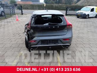 Volvo V-40 V40 (MV), Hatchback 5-drs, 2012 / 2019 1.5 T2 16V Geartronic picture 6