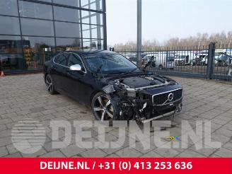 Uttjänta bilar auto Volvo S-90 S90 II, Sedan, 2016 2.0 T8 Twin Engine 16V AWD 2019