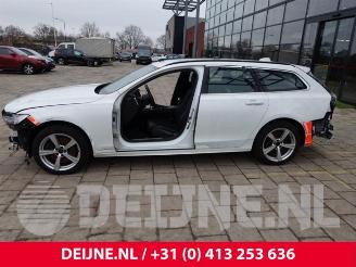 Volvo V-90  picture 4