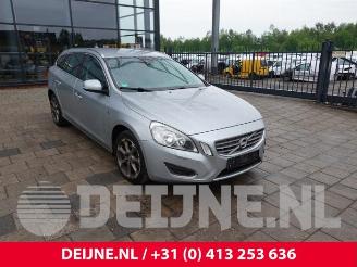 Coche siniestrado Volvo V-60 V60 I (FW/GW), Combi, 2010 / 2018 1.6 DRIVe 2012/6