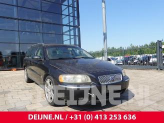 rozbiórka samochody osobowe Volvo V-70 V70 (SW), Combi, 1999 / 2008 2.4 D5 20V 2006/1