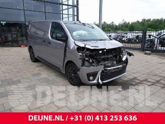 Coche siniestrado Toyota ProAce ProAce, Van, 2016 2.0 D-4D 140 16V 2022/11